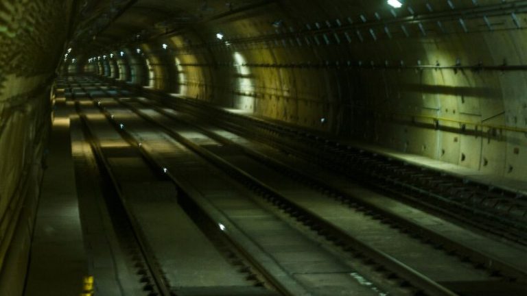 Desafios na construção de obras subterrâneas: túneis e metrôs