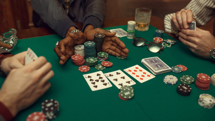 Guia para Iniciantes: Com Thiago Viana, comece a jogar Poker Texas Hold'em hoje!