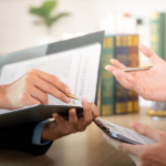 A reputação jurídica como fator de competitividade empresarial segundo Hebron Costa Cruz de Oliveira.