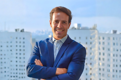 Ian Cunha destaca que compreender o fluxo de caixa é essencial para a sobrevivência do negócio e para decisões estratégicas no empreendedorismo.